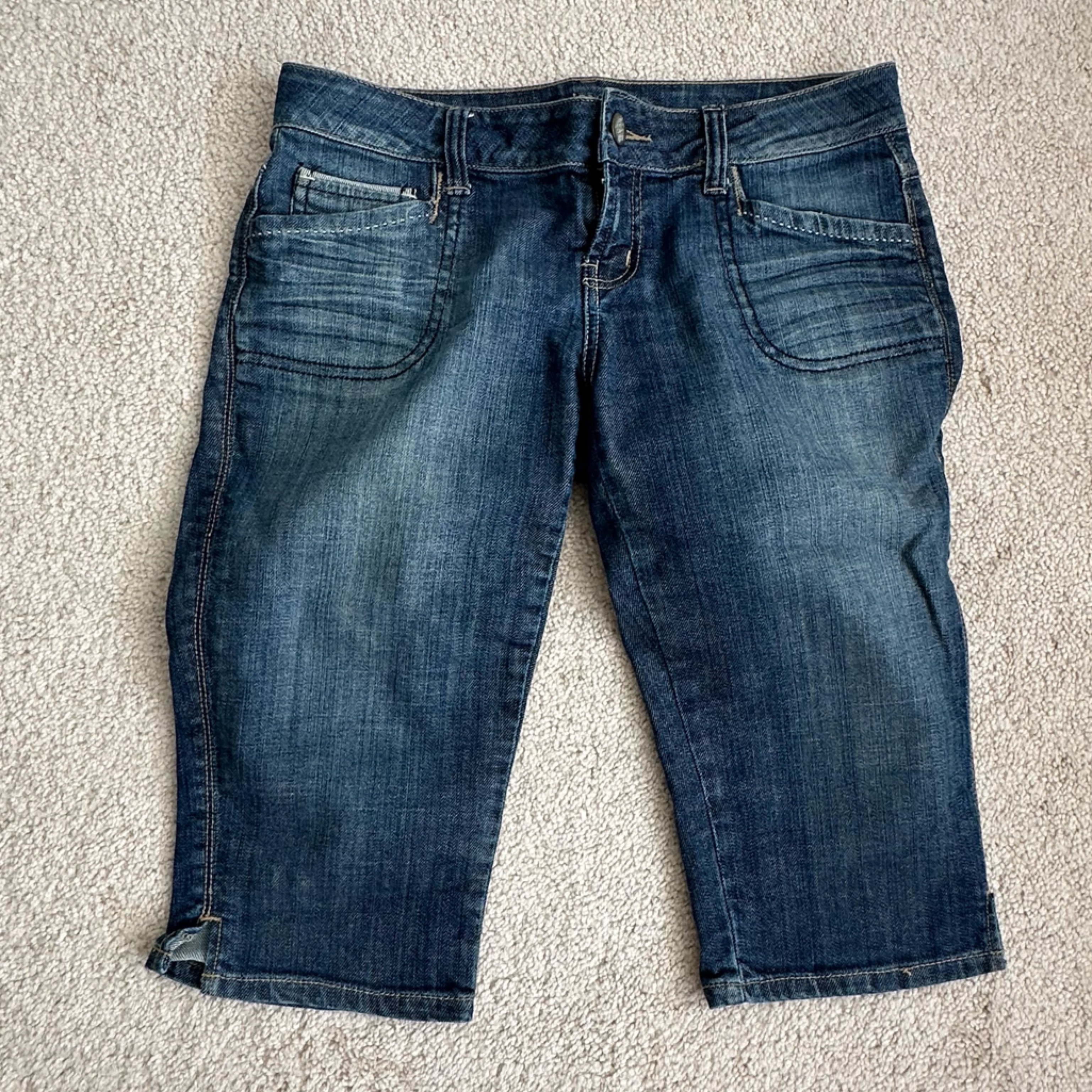 American Eagle Vintage Clam Diggers